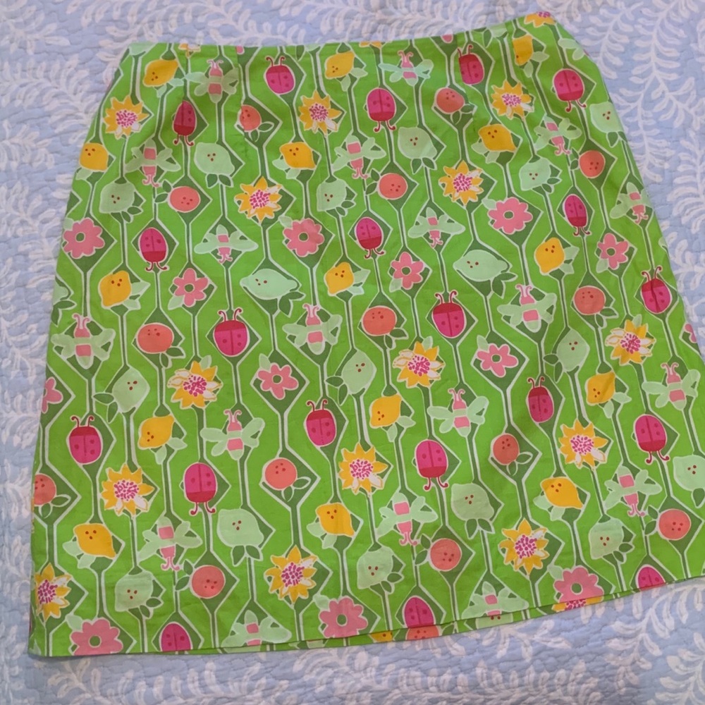 Lilly Pulitzer skirt. Very good to excellent condition.